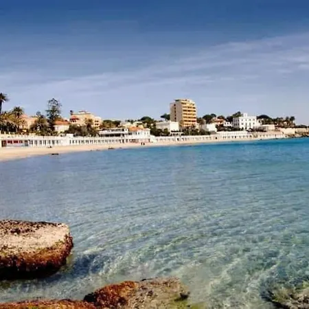 Touristic Near Station And Apartment Santa Marinella