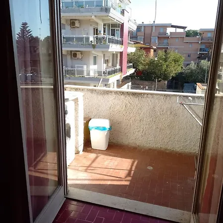 Apartment Touristic Near Station And Santa Marinella